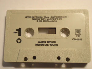 James Taylor  - Never Die Young (Cassette) (VG+, VG+)
