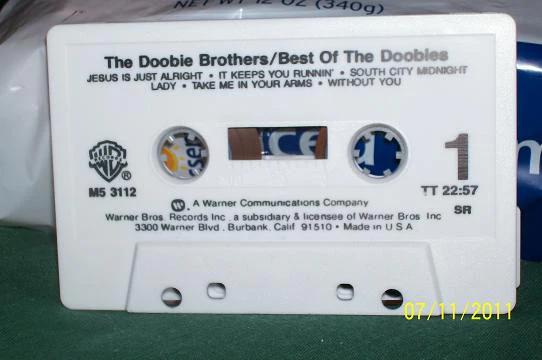 The Doobie Brothers - Best Of The Doobies (Cassette) (NM or M-, VG+)